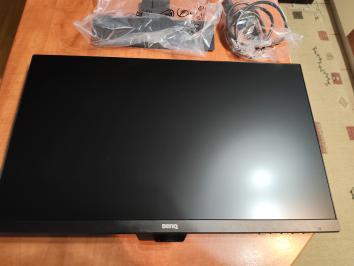 Mонитор Benq